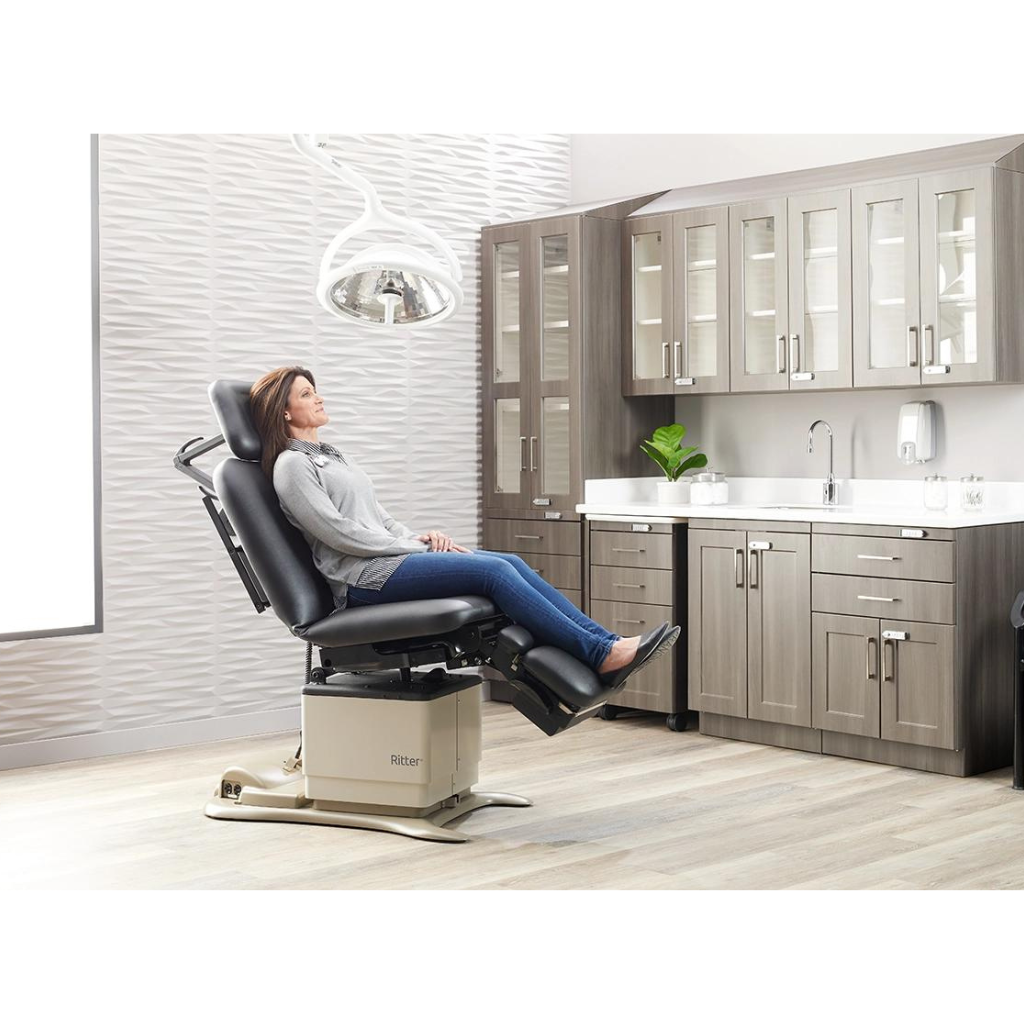 Midmark Ritter Procedure Chair (230) - Image 2